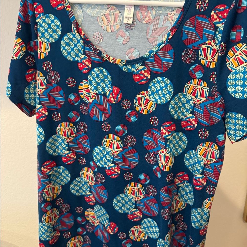 LuLaRoe Navy Short Sleeve Tee with Multicolor Circle Print